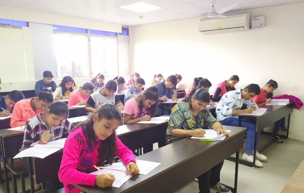 NEET Coaching Institute in Chandigarh
